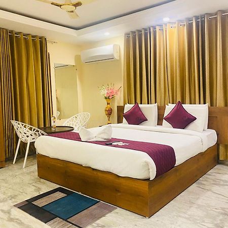 Hotel Kp Suites Metro Χιντεραμπάντ Εξωτερικό φωτογραφία