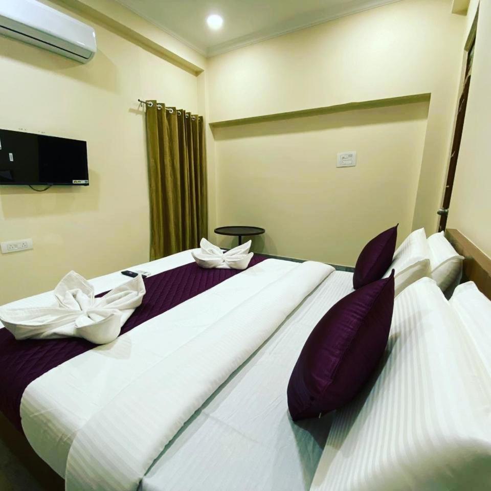 Hotel Kp Suites Metro Χιντεραμπάντ Εξωτερικό φωτογραφία