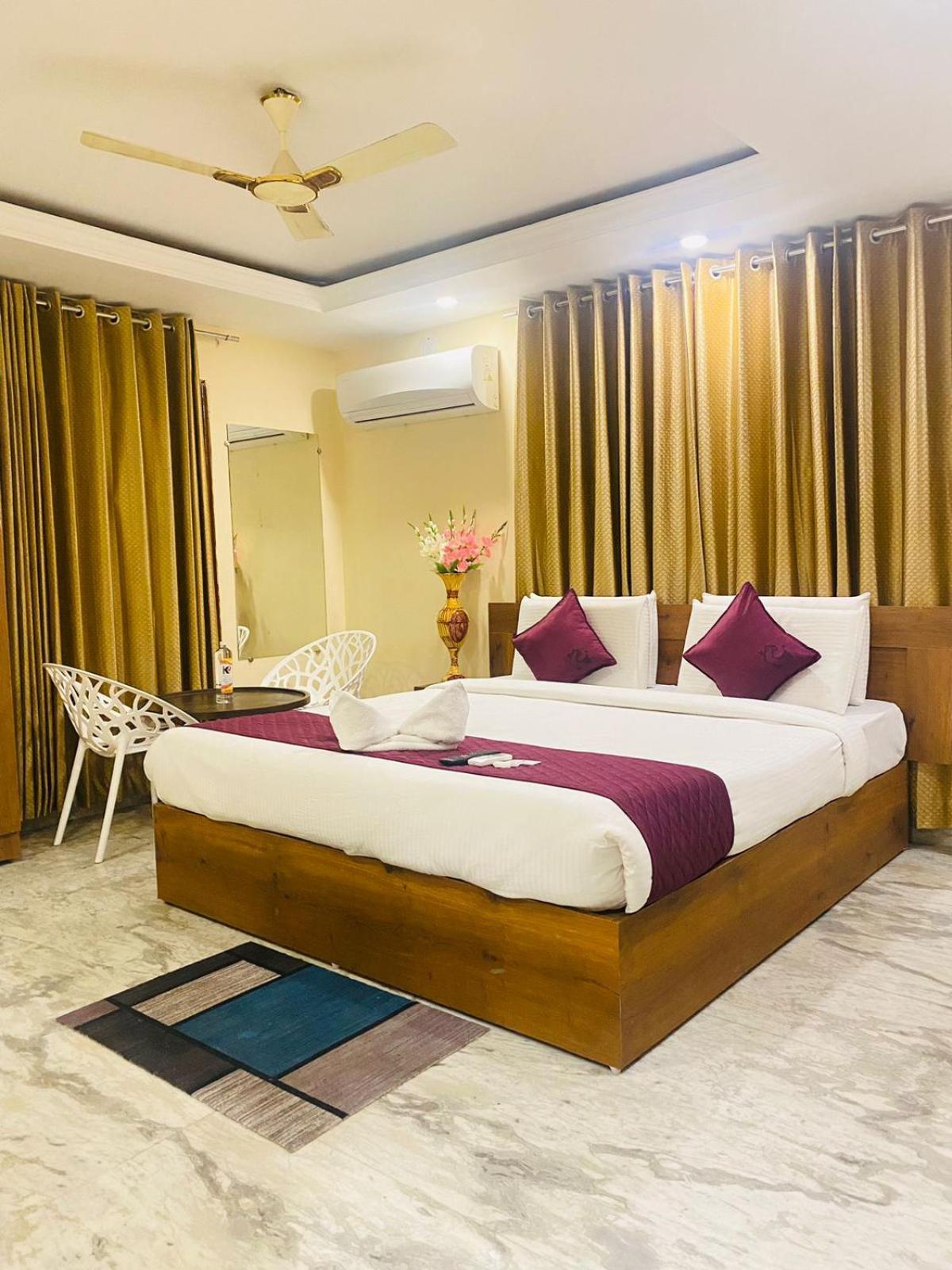 Hotel Kp Suites Metro Χιντεραμπάντ Εξωτερικό φωτογραφία