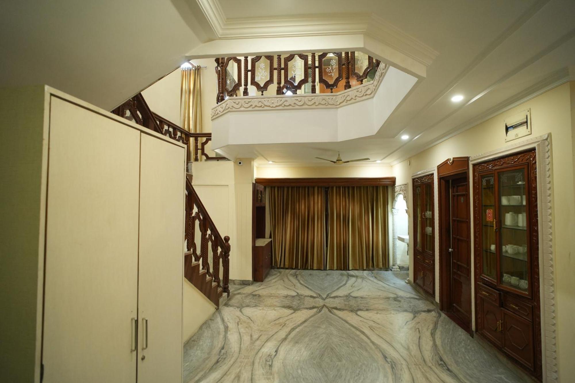 Hotel Kp Suites Metro Χιντεραμπάντ Εξωτερικό φωτογραφία